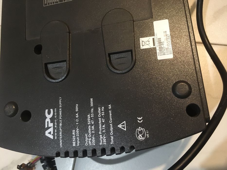 Упс UPS APC Back 525 Инвертор 12-220