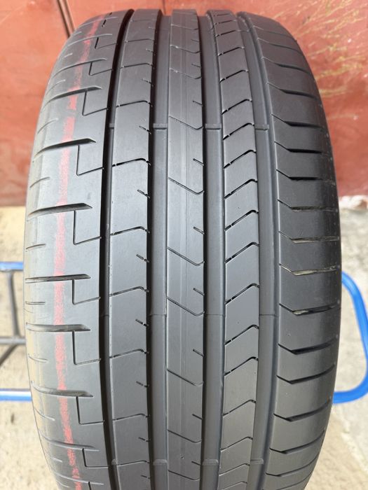255/35/21 R21 Pirelli P Zero PZ4 літо 1 шт
