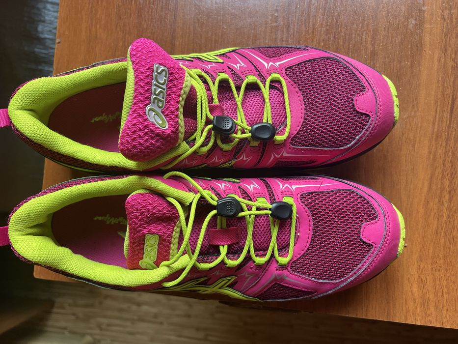 Кроссовки  Asics