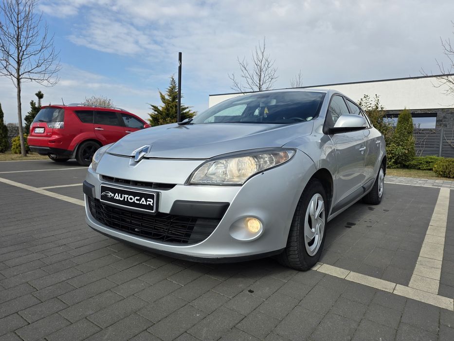 Оренда авто Renault Megane 3 Мукачево