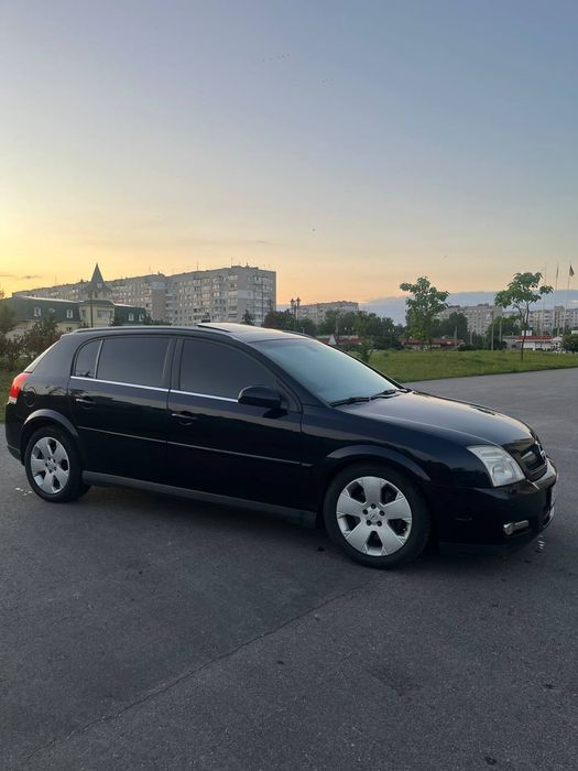 Продам Опель Сігмум 3.2