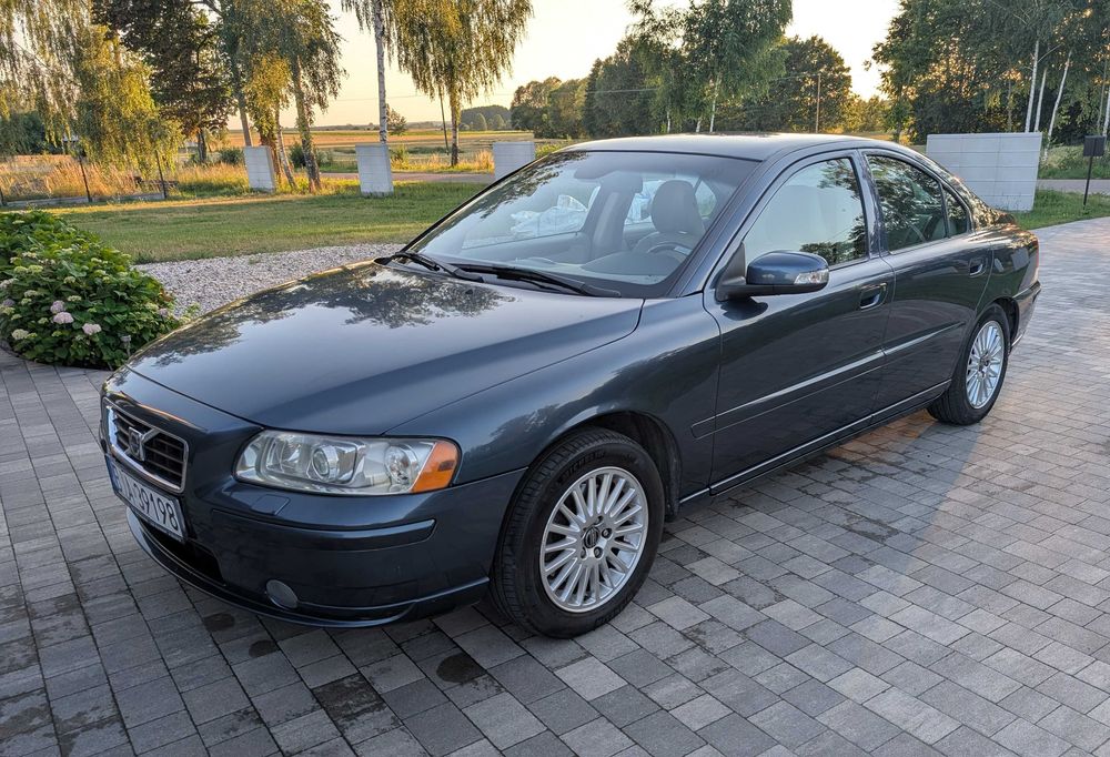 Volvo S60 2.5t LPG manual