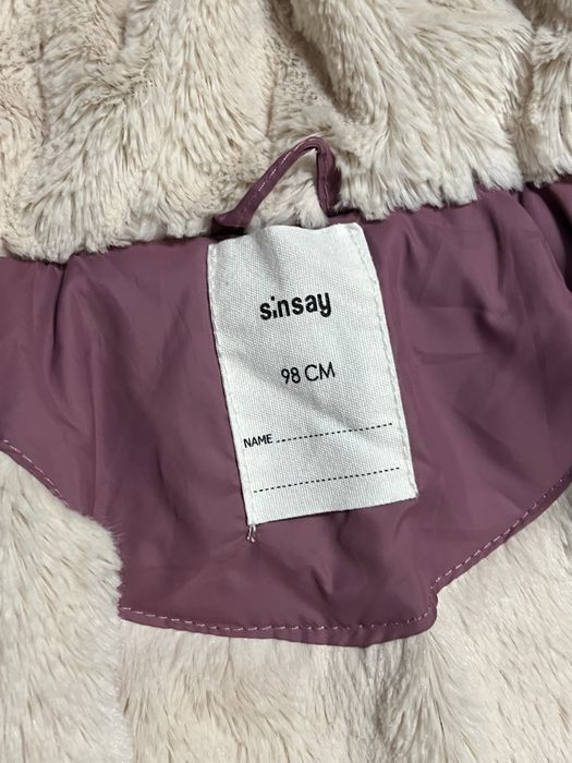 Куртка для дівчинки, 98р