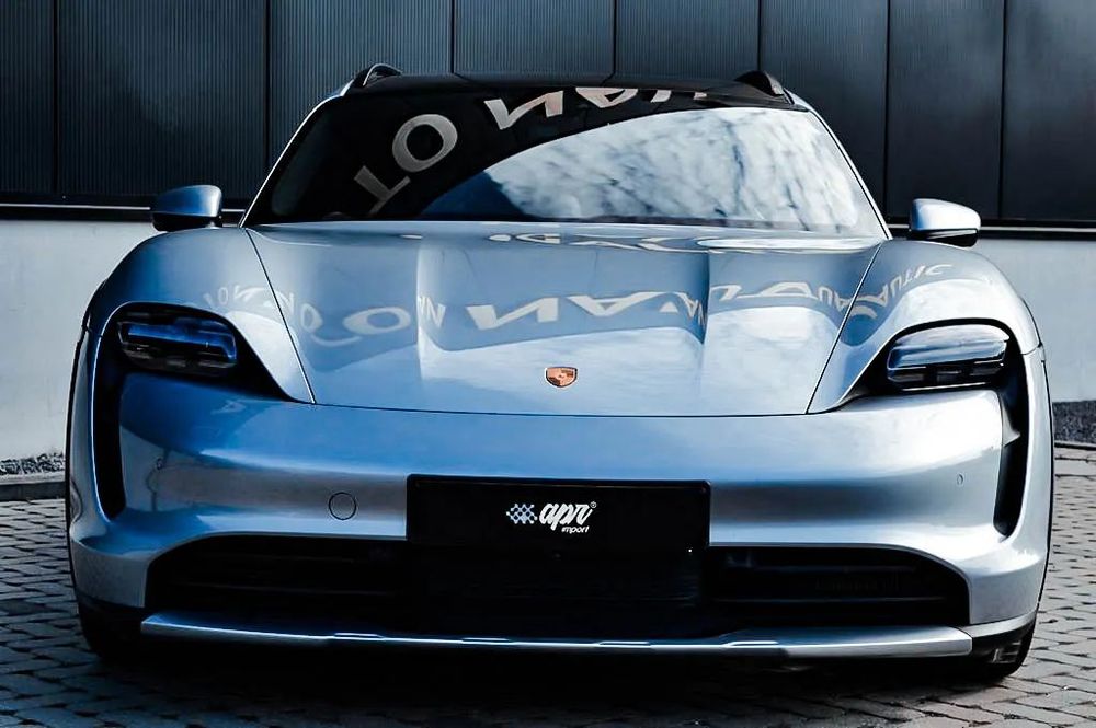 Porsche Taycan Cross Turismo 4
