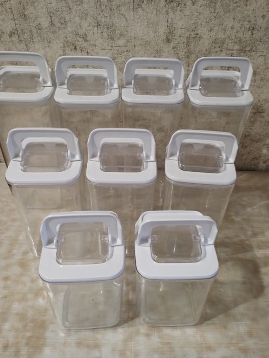 Контейнеры для сыпучих с крышками