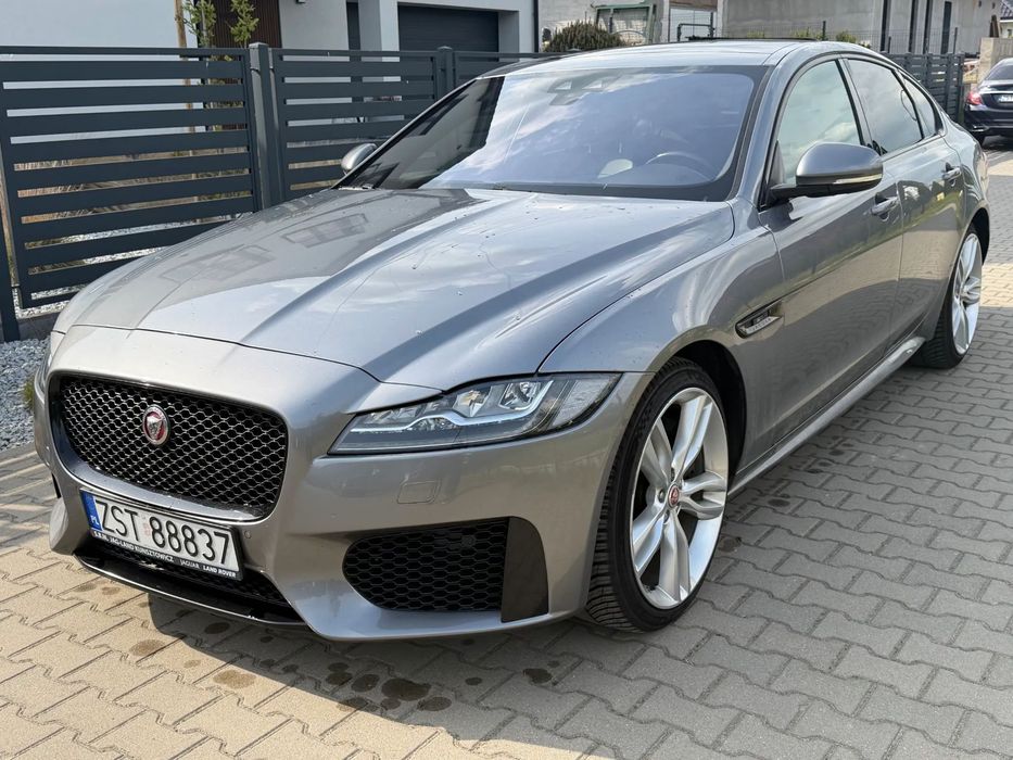 Jaguar XF Jaguar XF 2.0 P300 AWD 300 Chequered Flag Black Edition