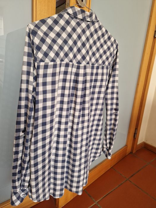 Camisa de senhora "Stradivarius", azul e branca, M