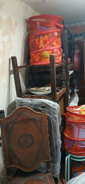 Cadeiras de sala antigas