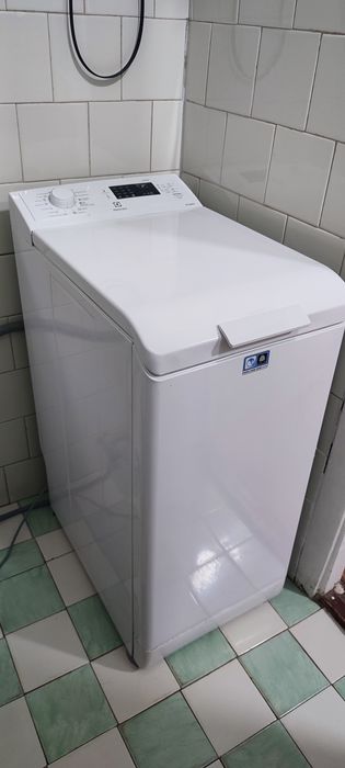 Машина стиральная вертикальная загрузка