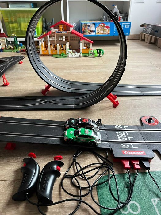 Tor wyścigowy elektryczny CARRERA GO
