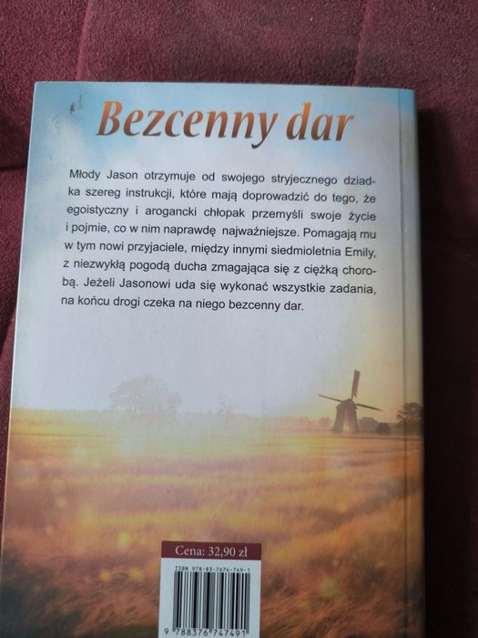 Bezcenny.    dar