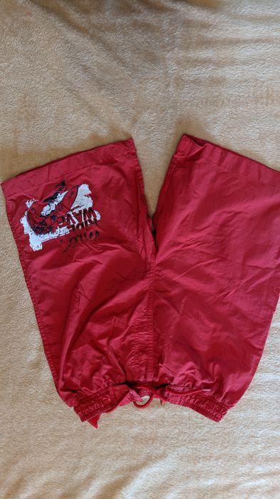 Продам червоні шорти на літо!