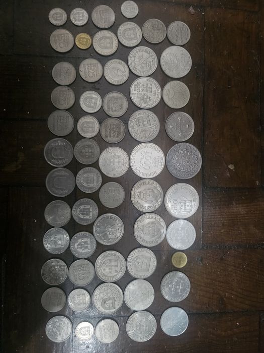 Moeda 50 francs 1976 e varias de escudos ao melhor preço