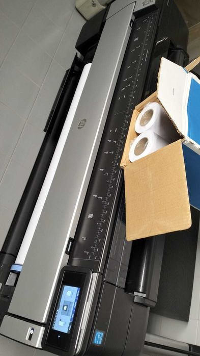 HP DesignJet T830 Impressora