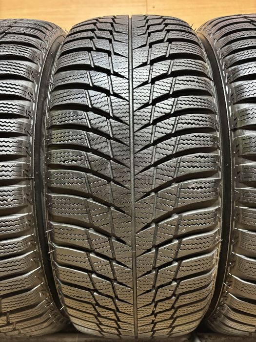 215/55 R 16 Bridgestone Blizzak LM001 Зима комплект шини