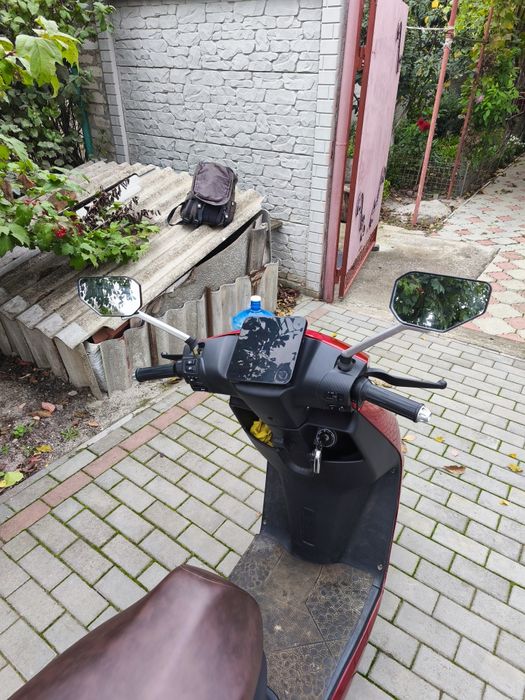 Электроскутер Maxxter Lumina