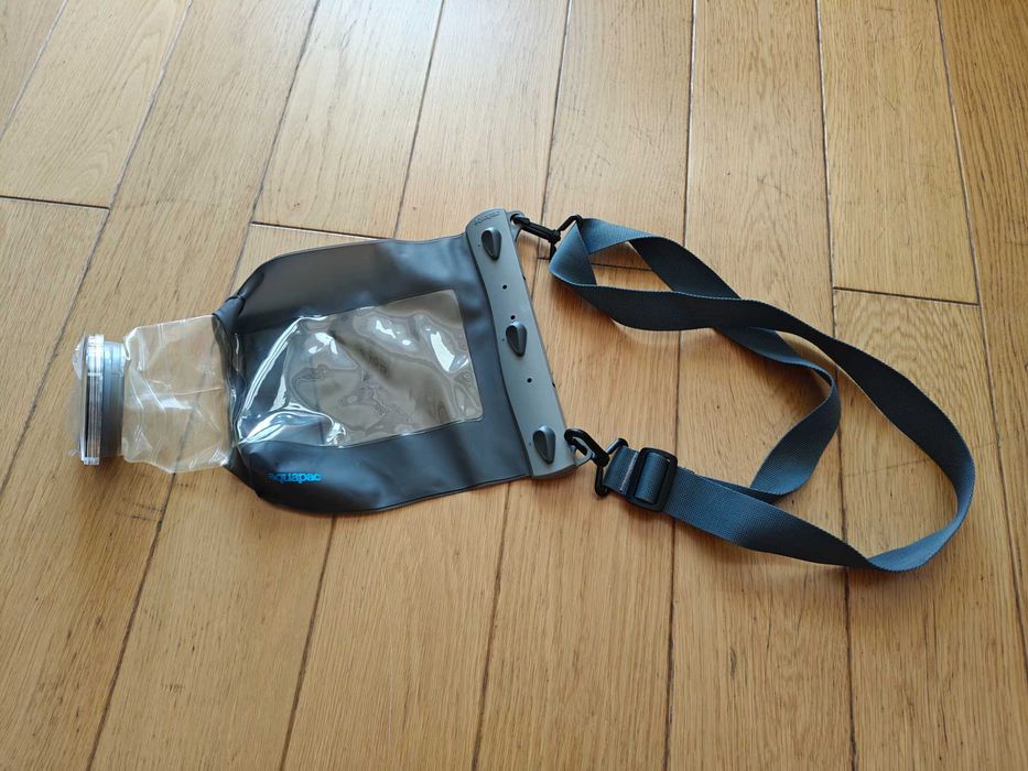 Wodoszczelne etui na aparat fotograficzny