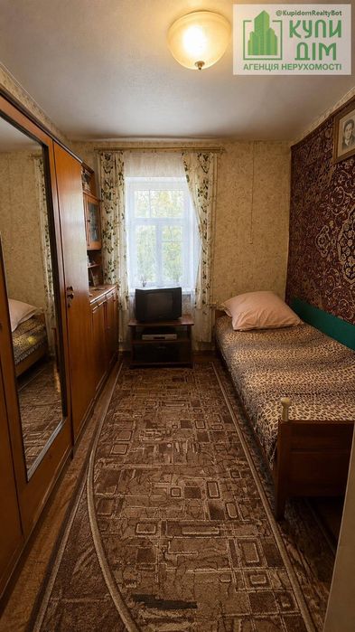 Продається частина будинку на Озерній балці з окремим двором та заїздом!