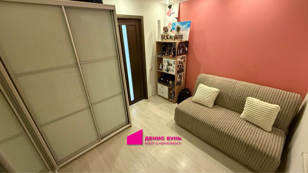 Продам 3к квартиру в смт Слобожанське, лівий берег, Брама,Золоті ключі