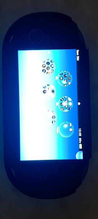 Estou a vender uma PSP Vita desbloqueado com 64 GB