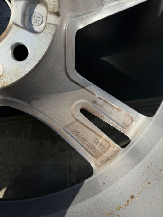 Felgi oryginał Audi 8,5Jx20H2 20 cali ET30 jak nowe