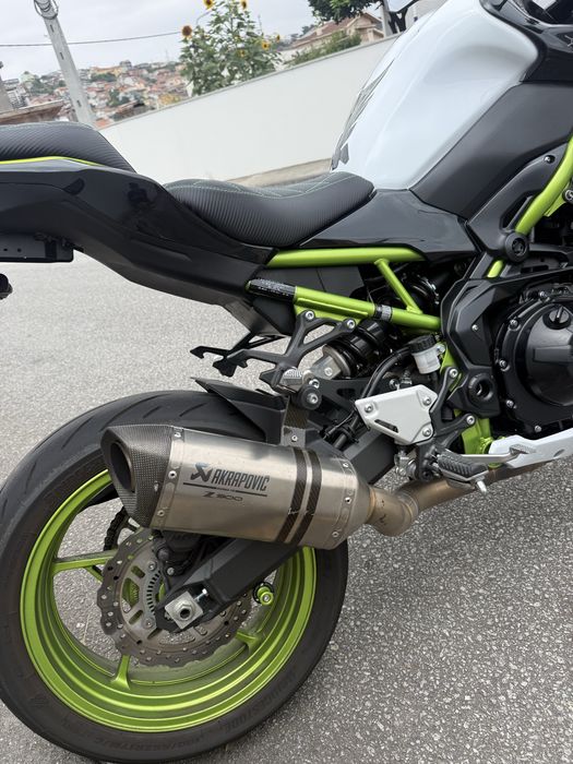 Kawasaki z900 akrapovic + extras