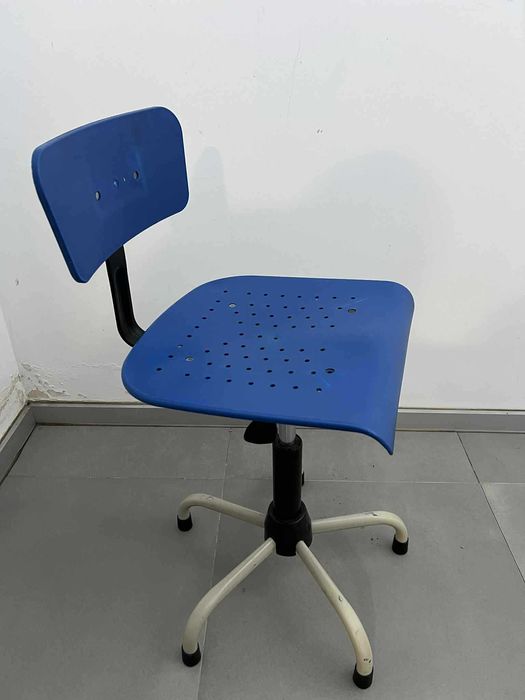 Cadeira de costura profissional