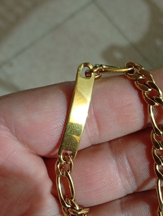Pulseira em Metal Dourado