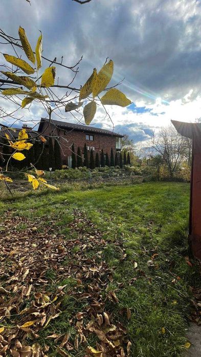 Продається земельна ділянка 9,01 сотих, з житловим будинком!!