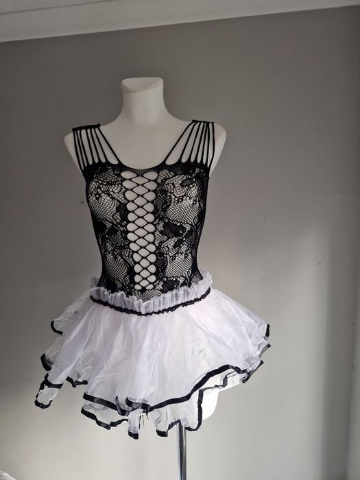 Seksowny strój pokojówki