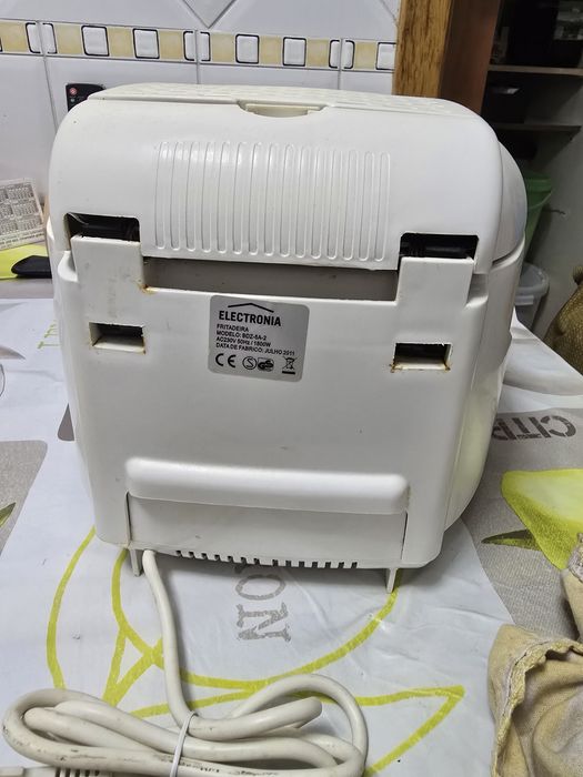 Fritadeira eléctrica
