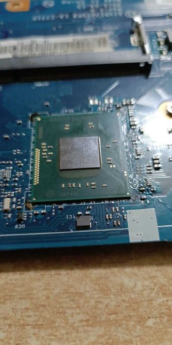 Материнська плата LA-C771P на базі процесора N3540(SR1YW) ноутбука Lenovo Ideapad B50-10