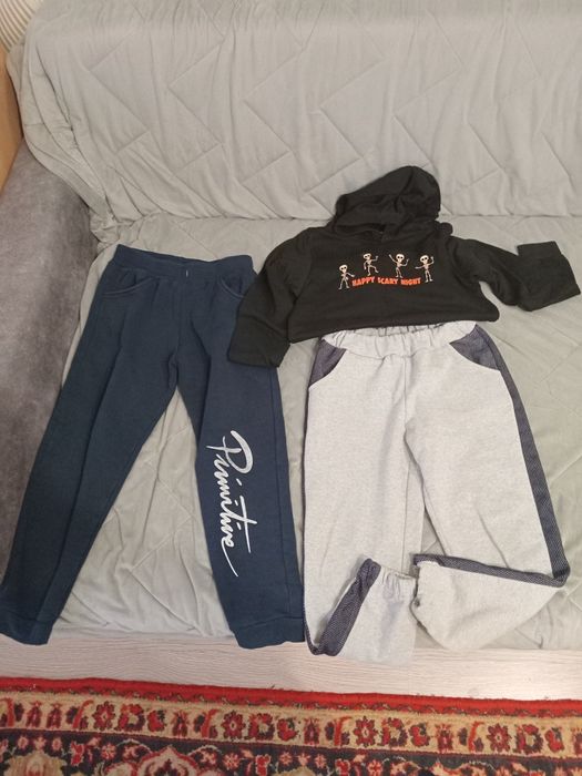 Віддам даром дитячі речі