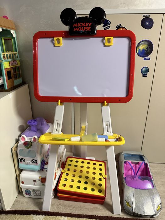 Двухсторонний мольберт детский. Для рисования