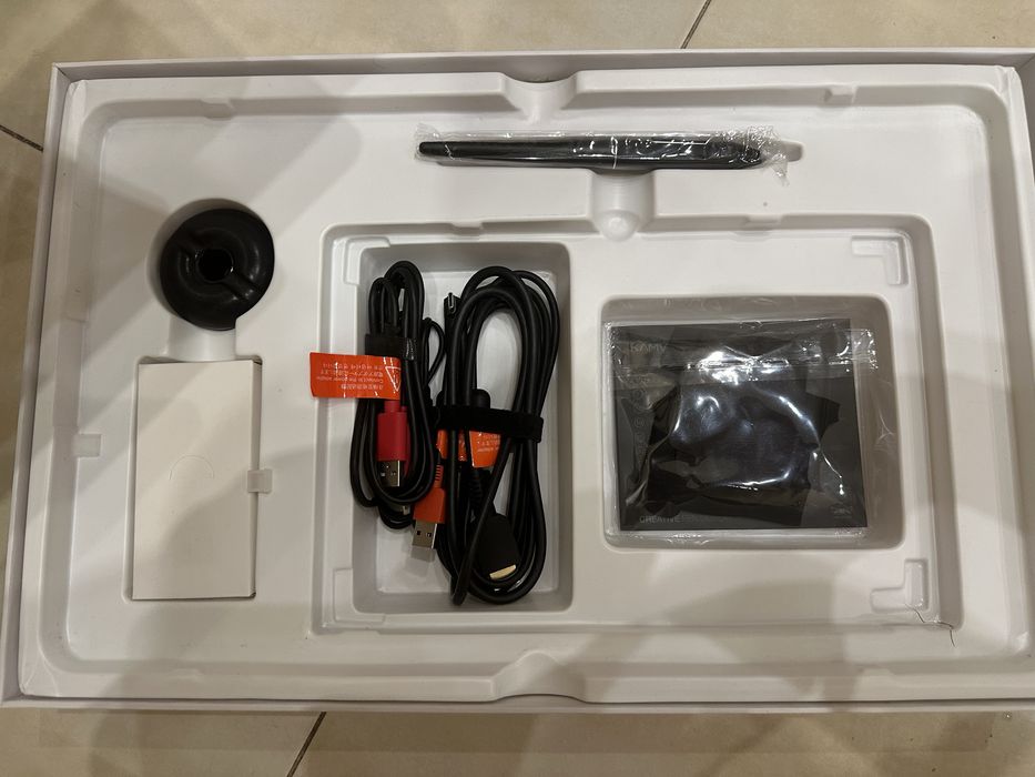 Графічний планшет Huion Kamvas 16