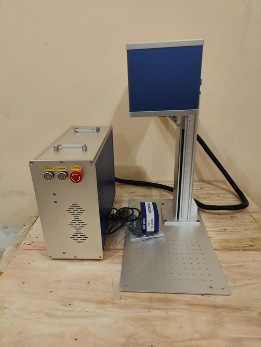 Лазерний гравер маркер CO2 для гравіювання по дереву RF 50 W
Сканатор
