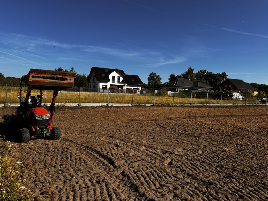 Usługa glebogryzarką separacyjną, przygotowanie pod siew trawy.