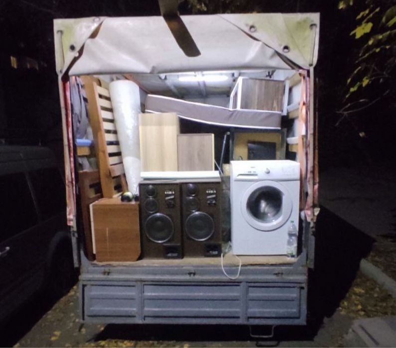 Грузоперевозки мебели и Грузчики. Вынос и занос людей на этаж