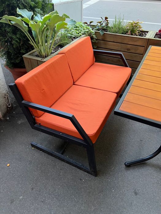 Уличные диваны из долговечной ткани