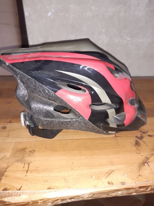 Kask rowerowy ..