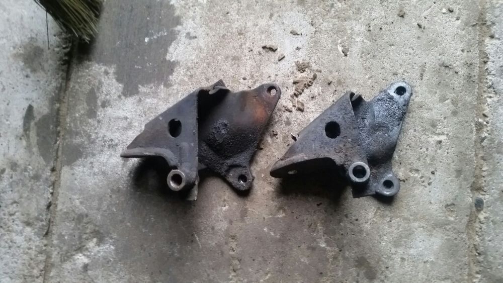 Łapa silnika 2.0 ben golf 3