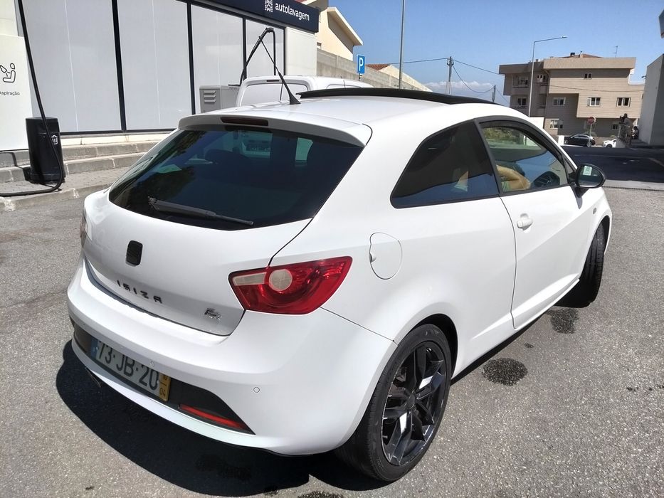 SEAT Ibiza FR 2.0Tdi 143cv ano 2010