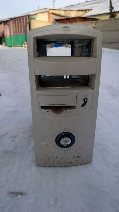 Корпуса для комп'ютерів