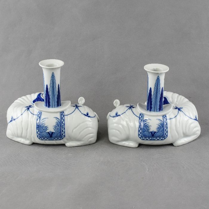 Par de Castiçais forma de Elefante Vista Alegre, com certificado–nº 26