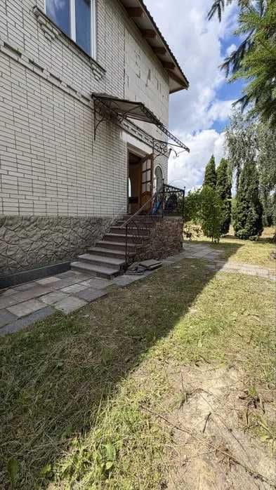 Продаж будинку в Глевасі! Просторий будинок на 15 сотках для великої родини!
