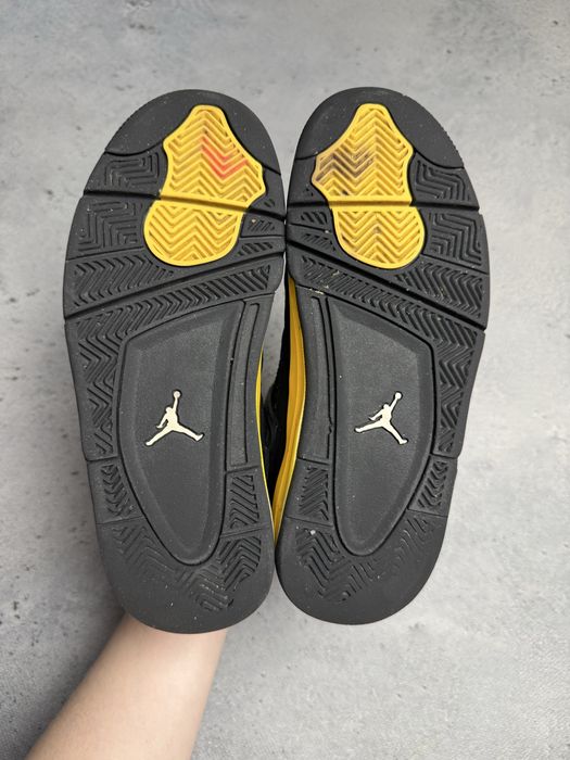 Nike Sneakersy Air Jordan Retro 4 Thunder Czarny