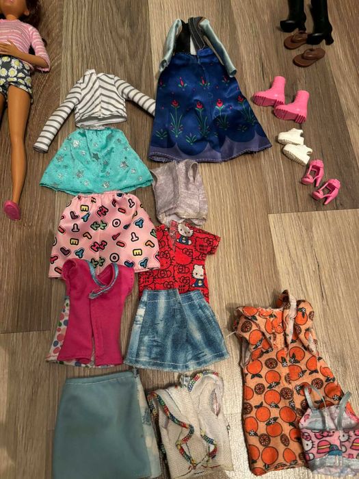 Zestaw Barbie / Skipper i różne akcesoria ubranka łóżeczko
