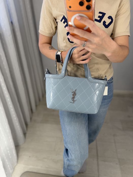 Нова шикарна сумка saint laurent голуба