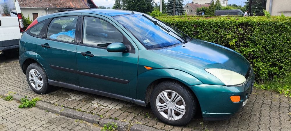 Ford Focus Mk1 Ghia (1998) 28 latek :)