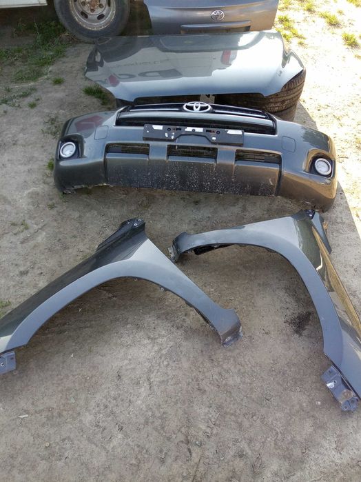 TOYOTA RAV4 III 09-10 przód zderzak maska błotnik x2  kolor 1G3